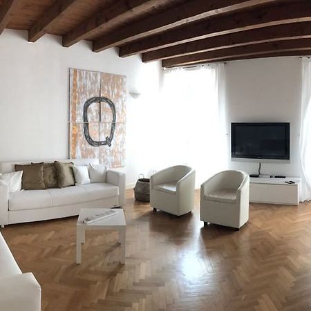 Quarenghi16 Hotel Bergamo Luaran gambar
